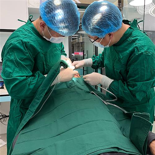 口腔種植手術(shù)中