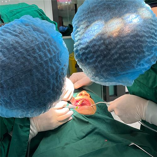 專(zhuān)業(yè)口腔種植