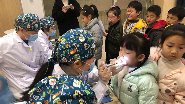 兒童口腔疾病綜合干預及預防宣教-集體檢測中
